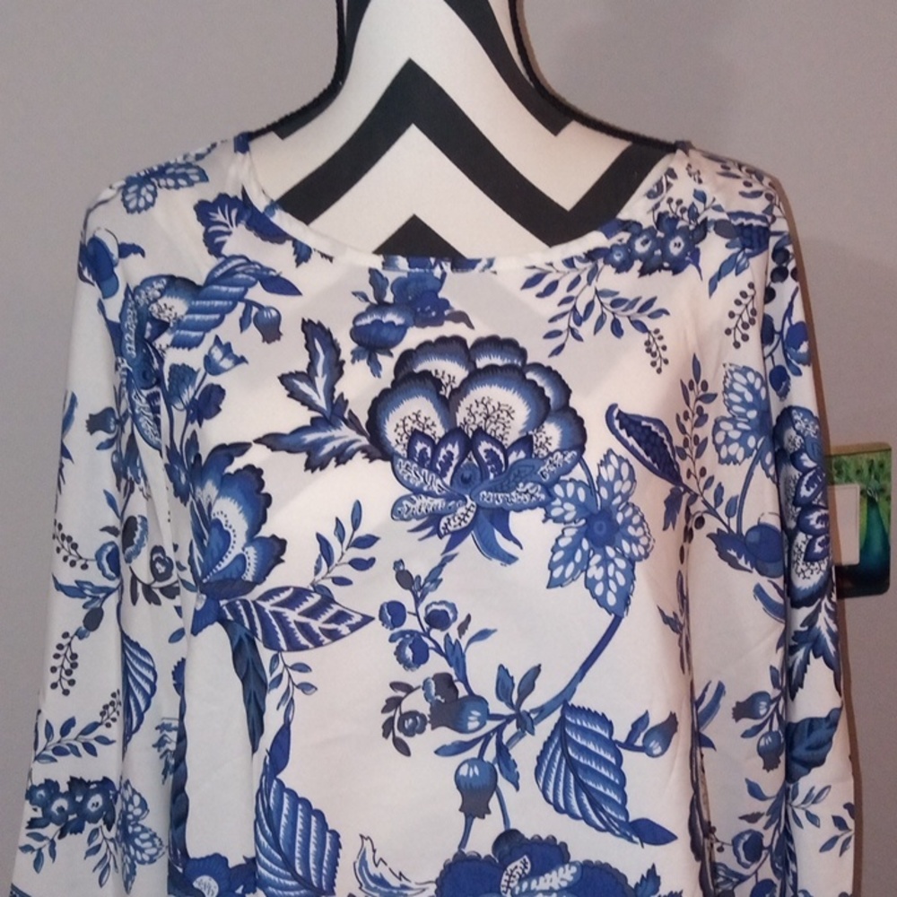 Blue Floral 2X Top